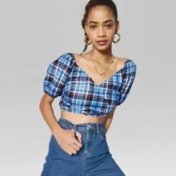 Free 🆕Plaid Crop Top - Picture 4 of 15